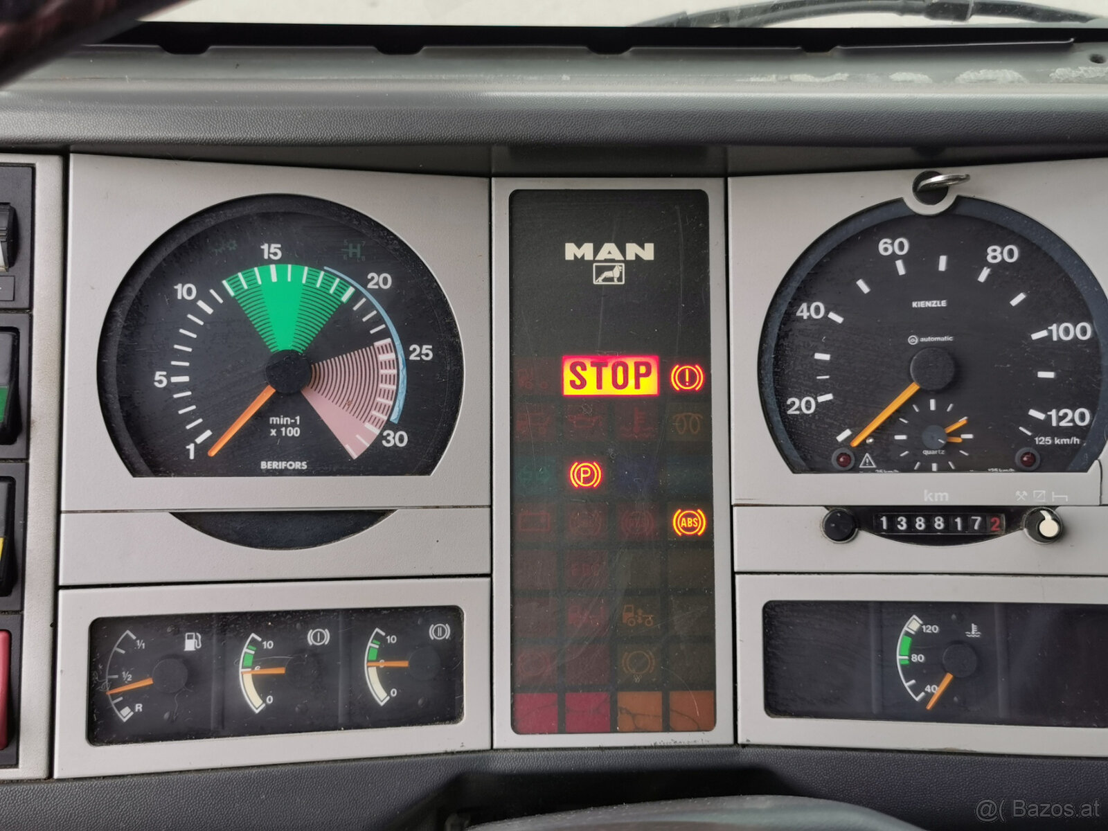 Zu verkaufen MAN LE 12.220 4x2 BL E3 Kastenwagen mit hydraul - 17