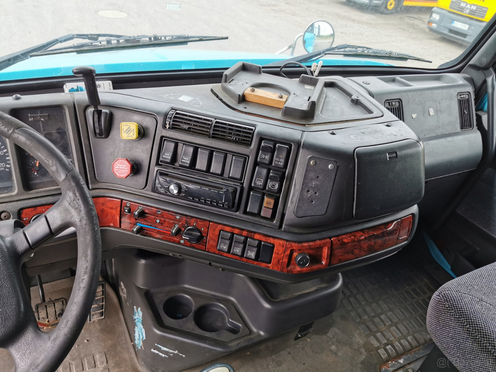 Sattelzugmaschine VOLVO VVN EURO 3 mit Retarder - 17