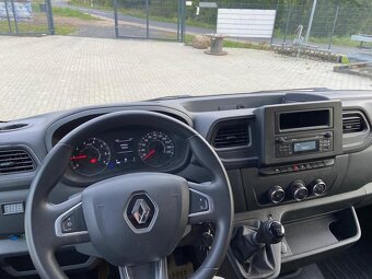 Pferdetransporter an: Renault Master - 17