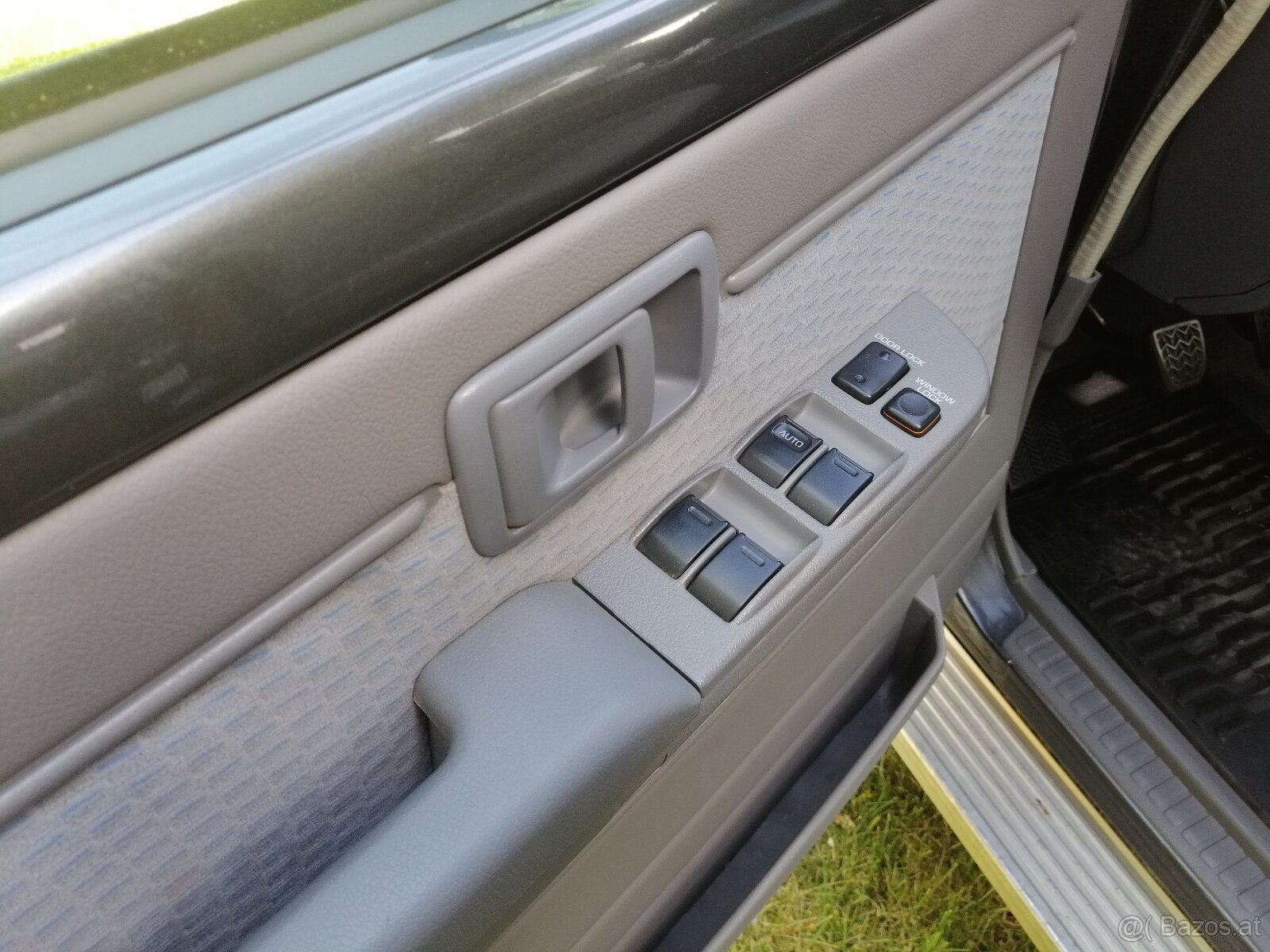 Toyota Land Cruiser - 18