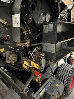 Claas variant 360 balíkovač lis na guľaté baliky - 18