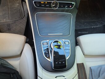 Mercedes E300de, plug in hybrid, 306koni, r.v.2019 - 18