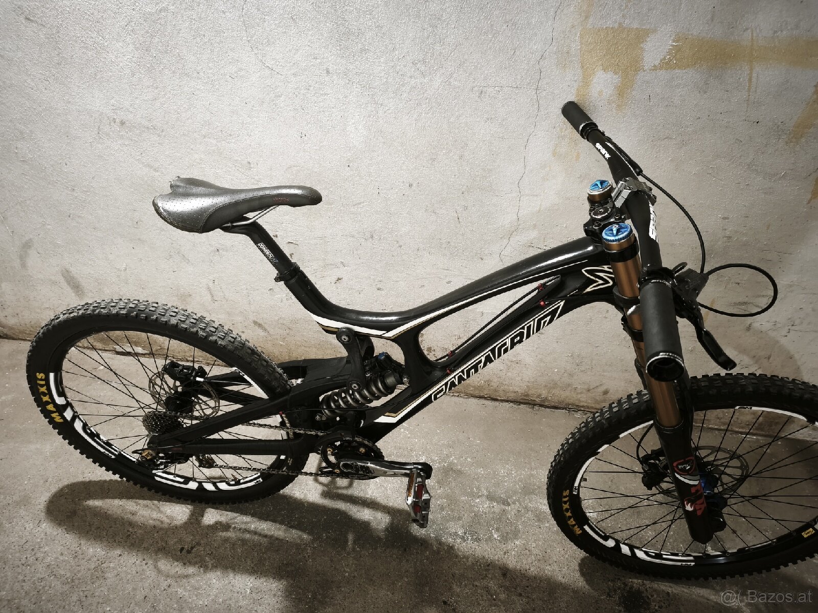 Santa Cruz v10.4 Carbon - 19