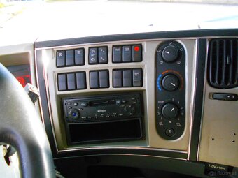 RENAULT PREMIUM - 19