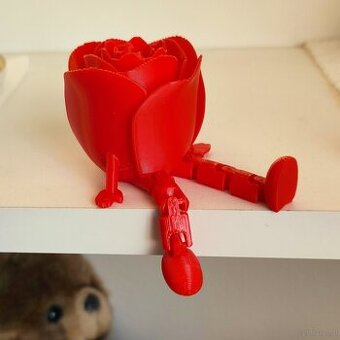 Sitzende Rose aus dem 3D-Druck – originelle Dekoration