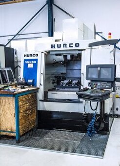 Bearbeitungszentrum VMX 30 t Hurco