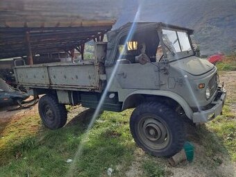 Verkaufe Unimog 404 – Militär-Spezial, Baujahr 1967 Ich bie