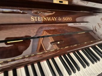 Piano STEINWAY & SONS - Samllerstück