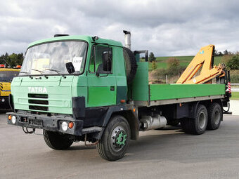 Zu verkaufen LKW TATRA T815 6x6.2 mit hydraulischem Ausleger