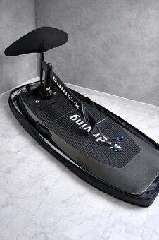 E-foil / hydrofoil elektryczny (8 kW)