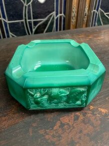 Jade-Aschenbecher,