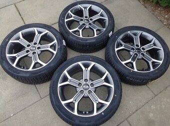 235/45R18 Kia X Ceed neue Winterradsatz