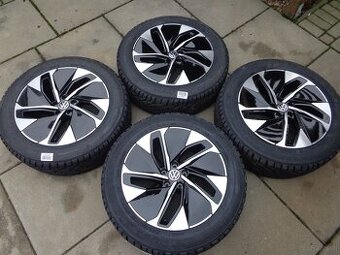 235/55R19 VW iD / Skoda Elroq / Enyaq neue Winterradsatz