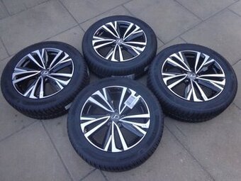 Lexus LBX nagelneue Winterradsatz 225/55R18 inkl. RDKS