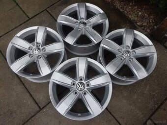 VW Golf Passat Caddy Touran neue Alufelgensatz