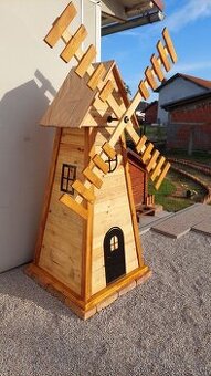 Windmühlen aus Lärchenholz