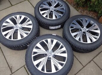 AUDI Q4 E-Tron SKoda Enyaq VW iD Cupra Born neue winter