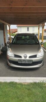 Verkaufe Renault Clio Grandtour leider defekter Turbo.