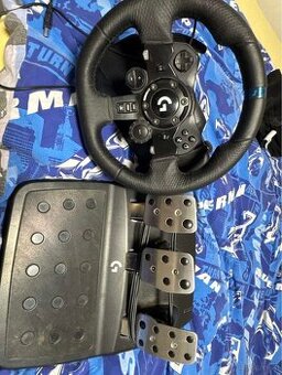 Logitegh G Lenkrad und mit 3 Pedalen