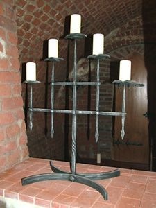 Kerzenständer geschmiedet .mit Spitzen