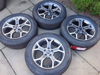 Kia Sorento / Hyundai Santa Fe neue winterradsatz 235/60R18