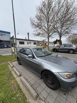 BMW e90 316i 2009 mit 146000 km