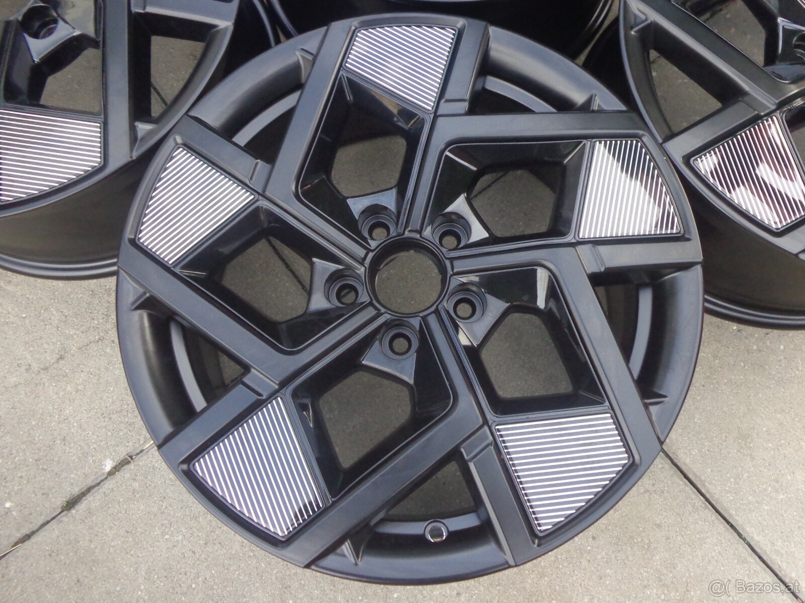 BYD Atto3 / BYD Yuan Plus neue demo originaler 18" Alufelge - 2