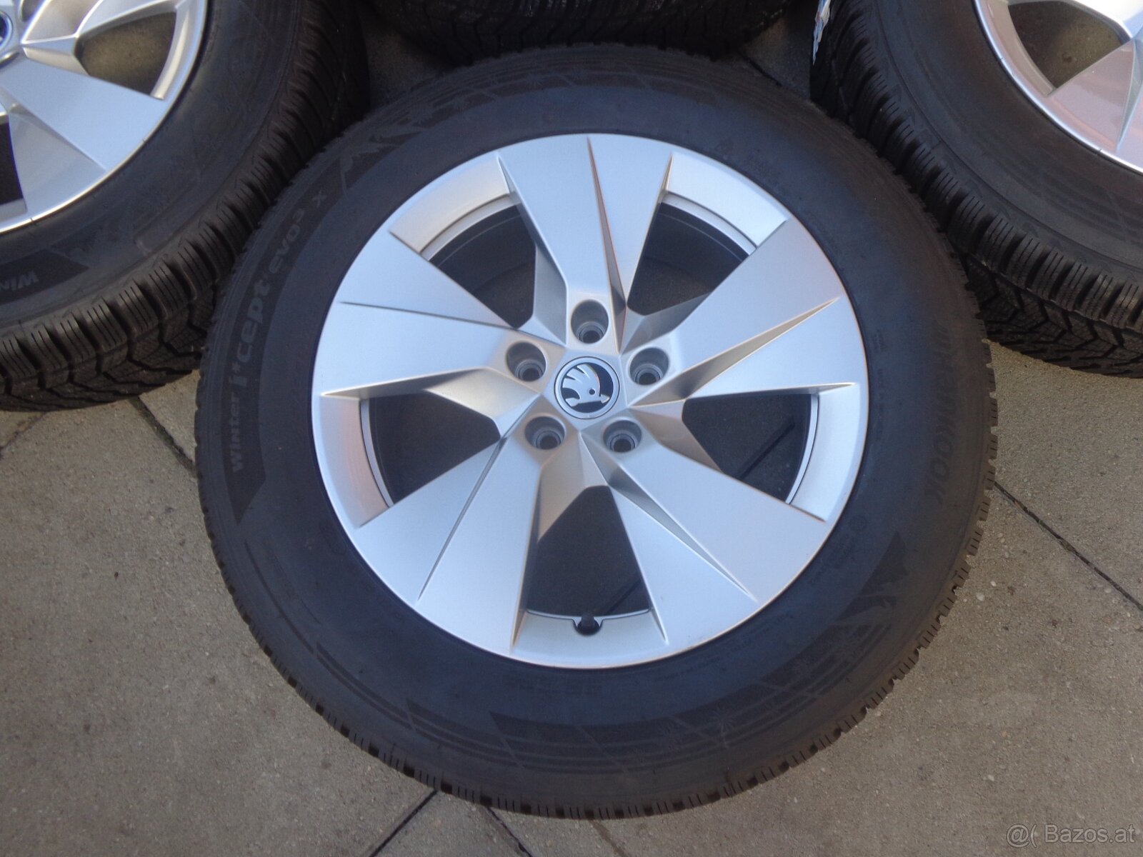 Skoda Kodiaq neuer Winterradsatz 215/65R17 Hankook - 2