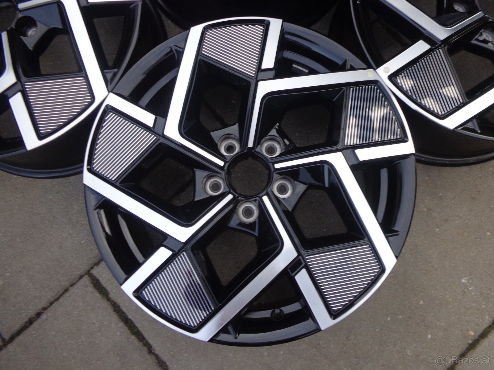 BYD Atto3 neue demo 18Zoll original Alufelgensatz - 2