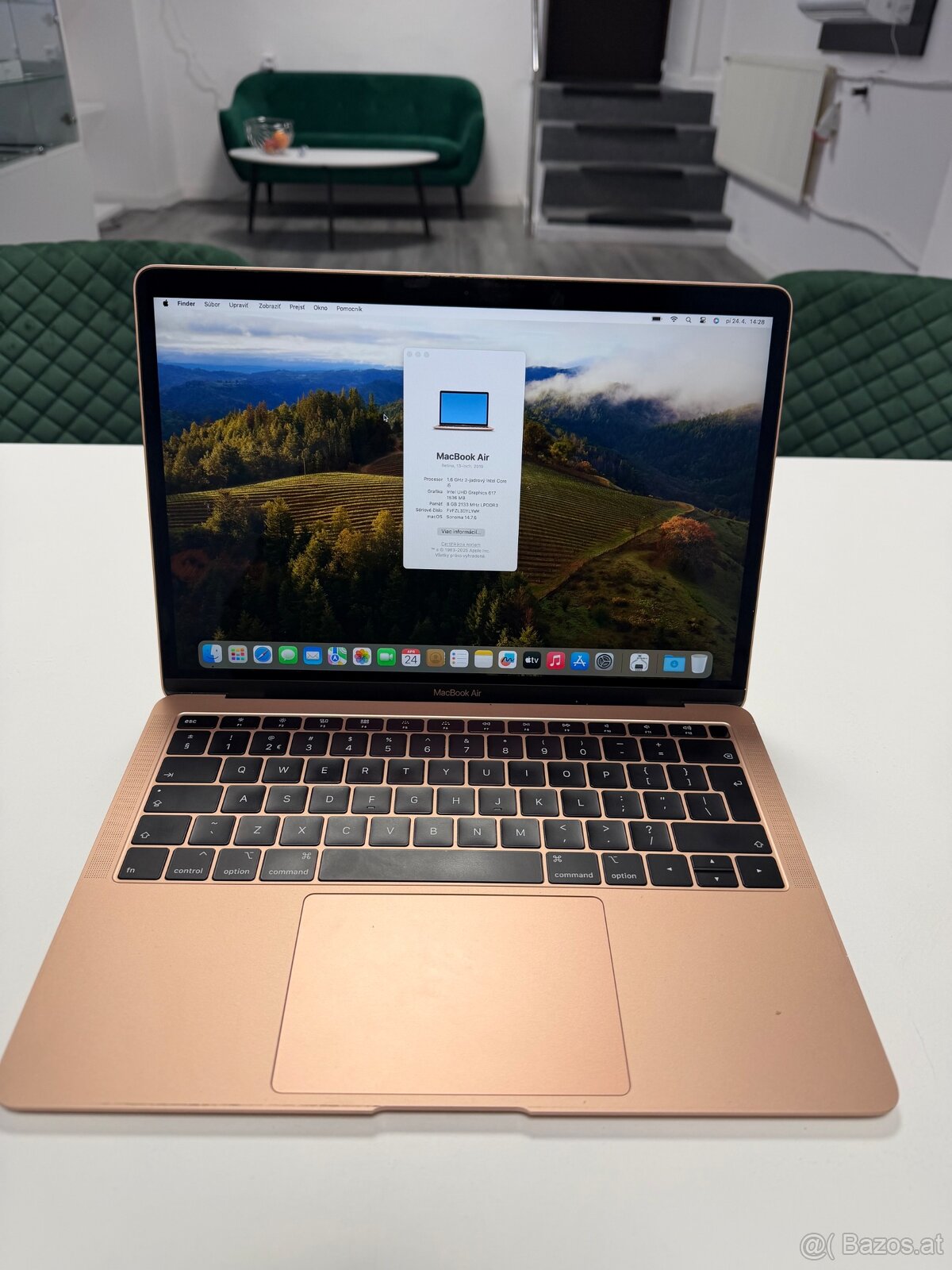 MacBook Air 13 2019 GOLD - 2
