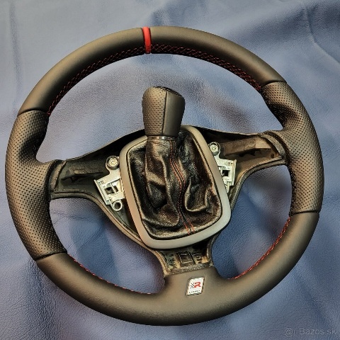 Professionelle Lenkrad-Neubezüge – Leder, Alcantara & mehr - 2