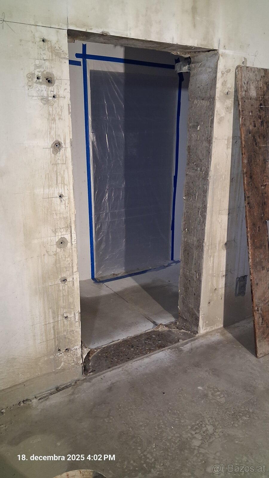 Kernbohrungen und Betonschnitte an. - 2