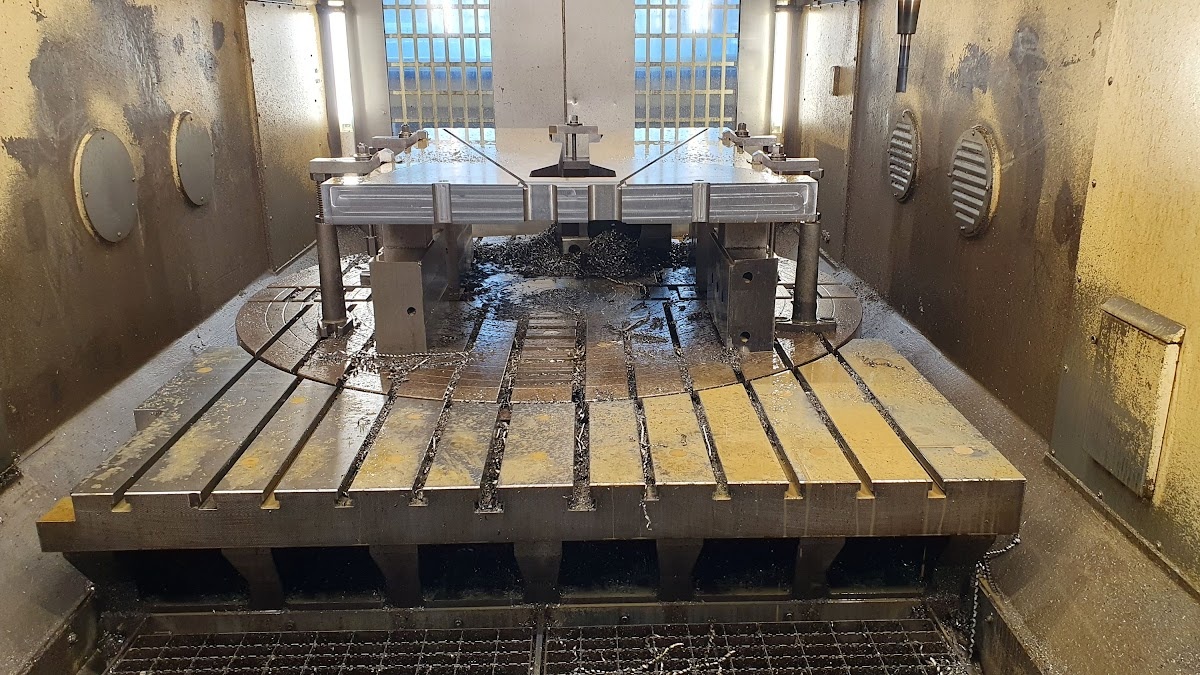 TAJMAC-ZPS MCV 2318 Bearbeitungszentrum / Vertikale - 2