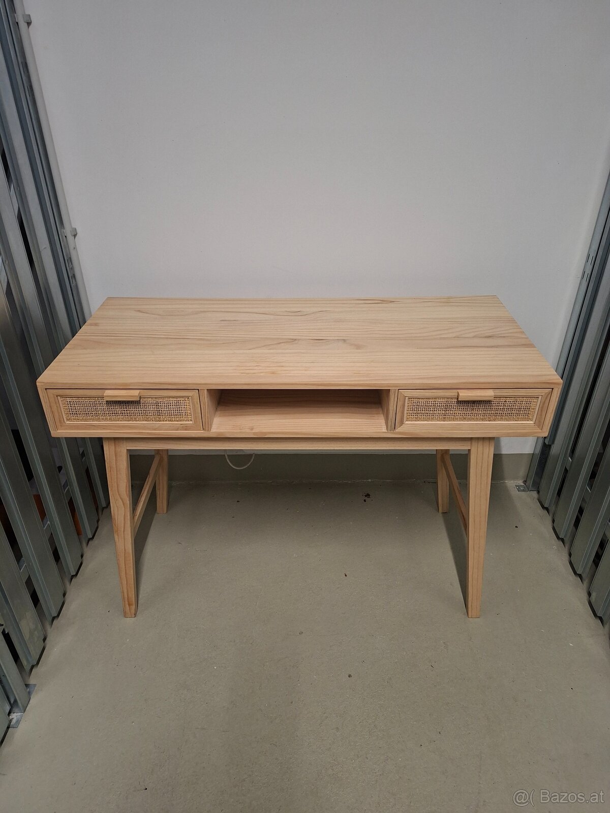 Schreibtisch - 2