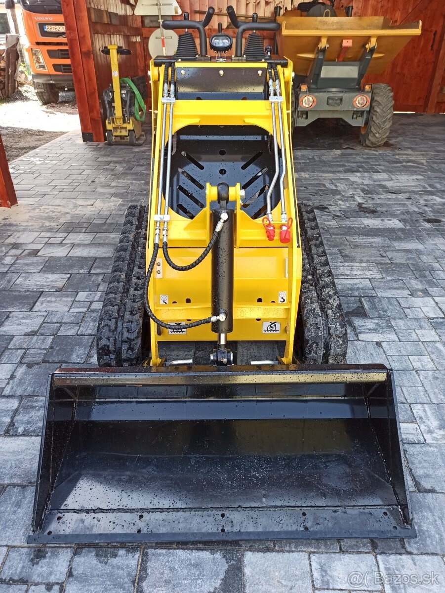 Neuer Mini-Skidloader Machpro MP‑S300 - 2