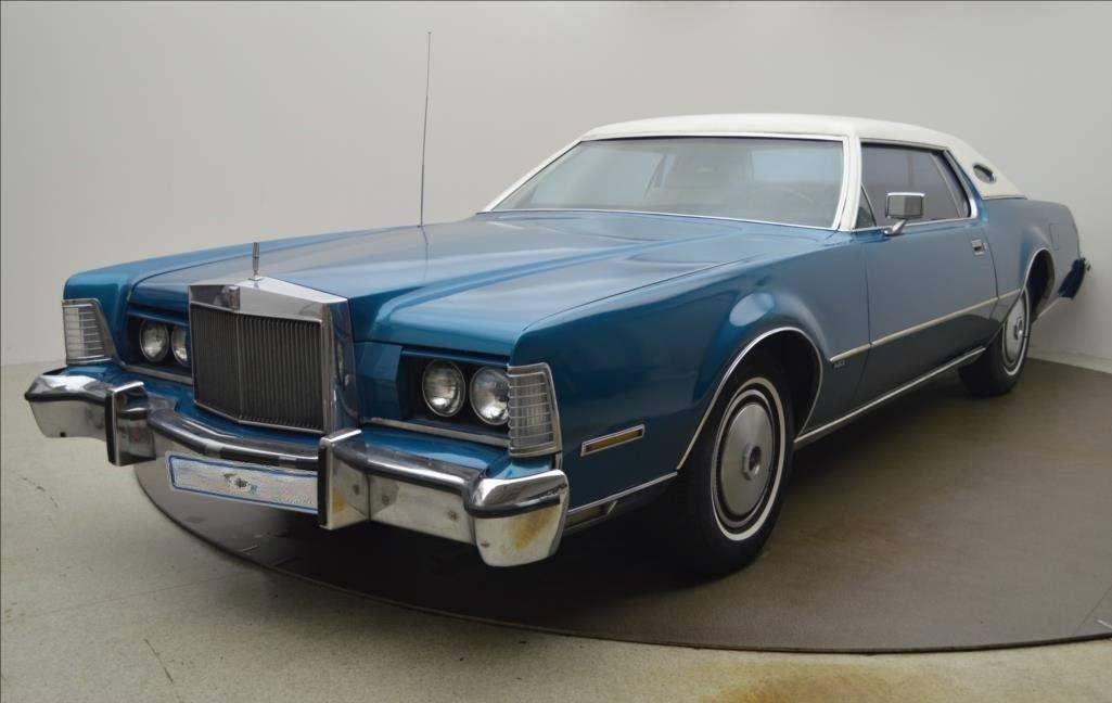 Lincoln Continental Mark IV. 7,5 V8 (158 kW) 1974 - 2