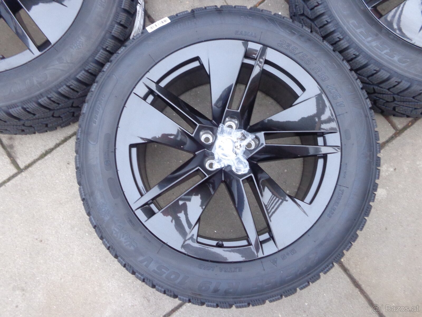 Skoda Enyaq / Elroq brandneue winterradsatz 235/55R19 - 2