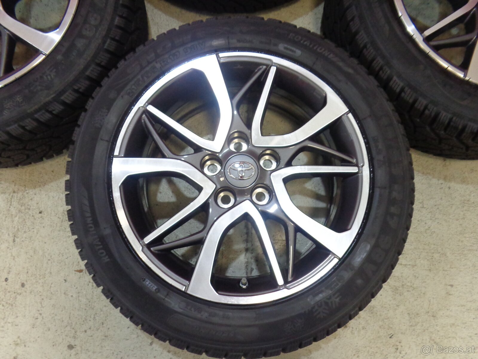 Toyota Yaris Cross neue winterradsatz 215/55R17 - 2