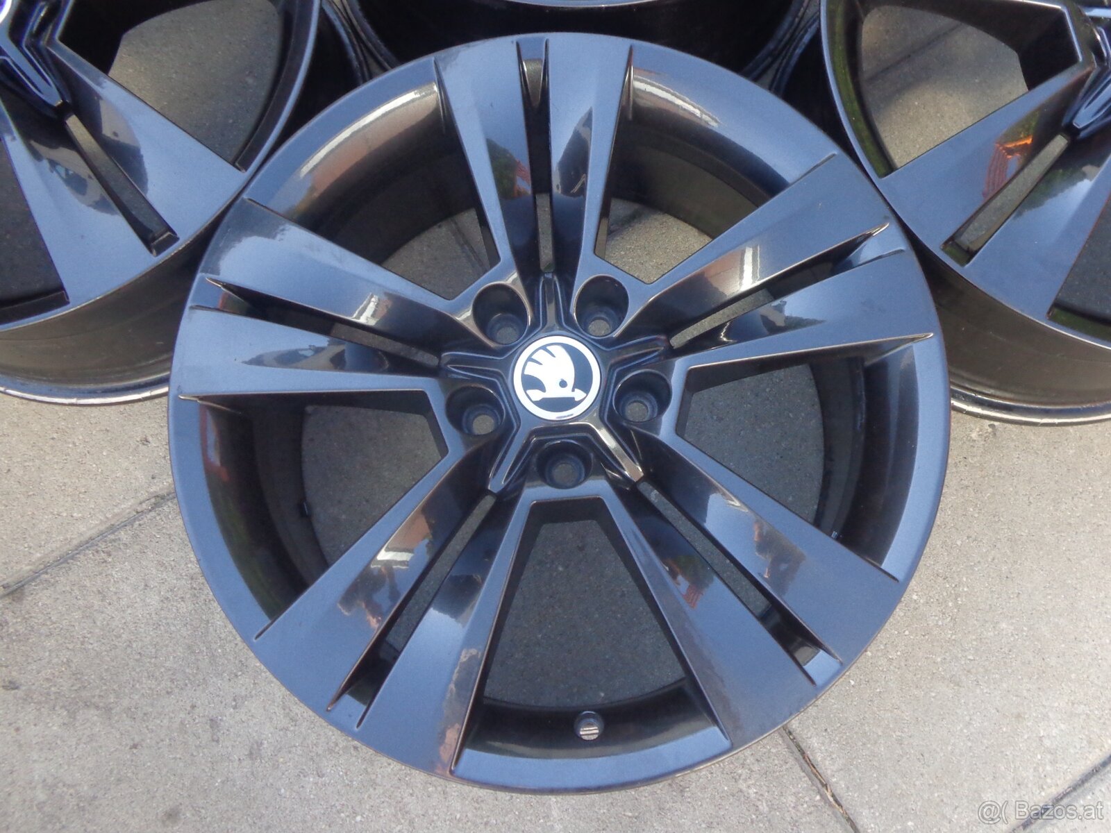 Skoda Karoq / Seat Ateca originaler Alufelgensatz 18Zoll - 2
