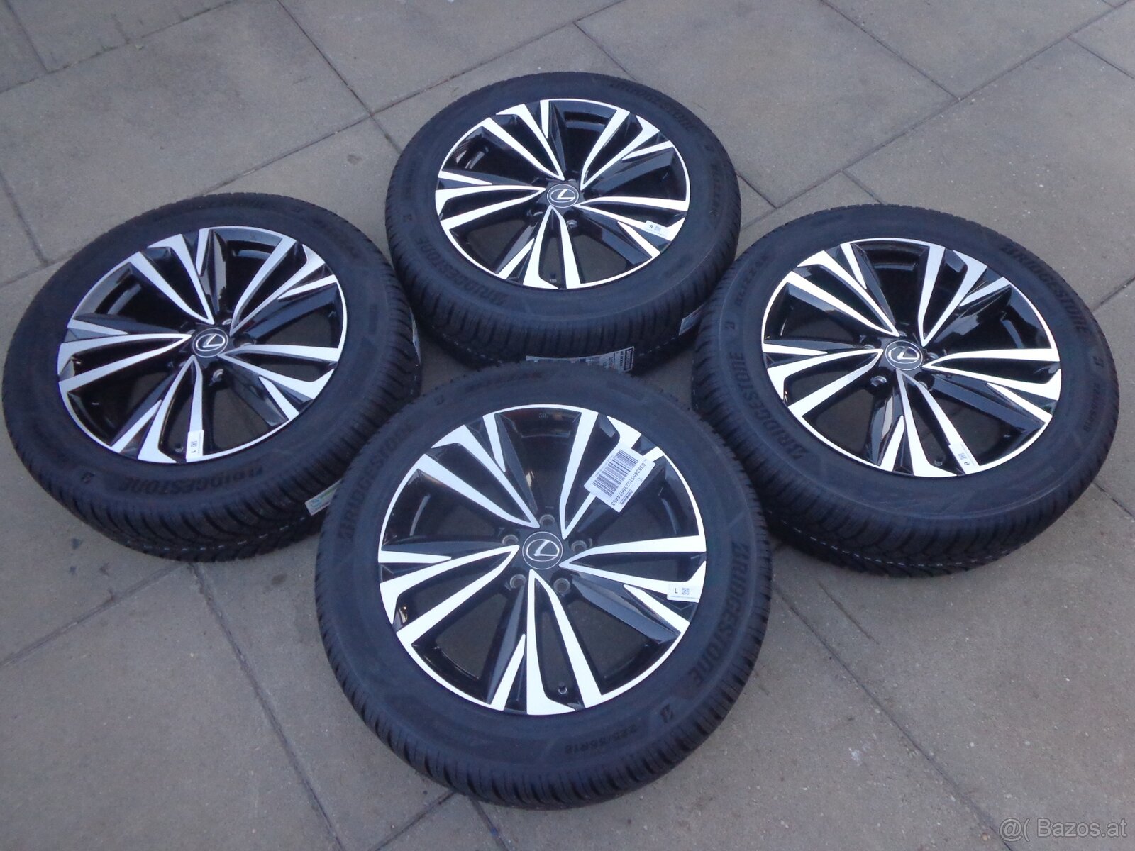 Lexus LBX / Toyota CH-R 2023- neue Winterradsatz 225/55R18 - 2