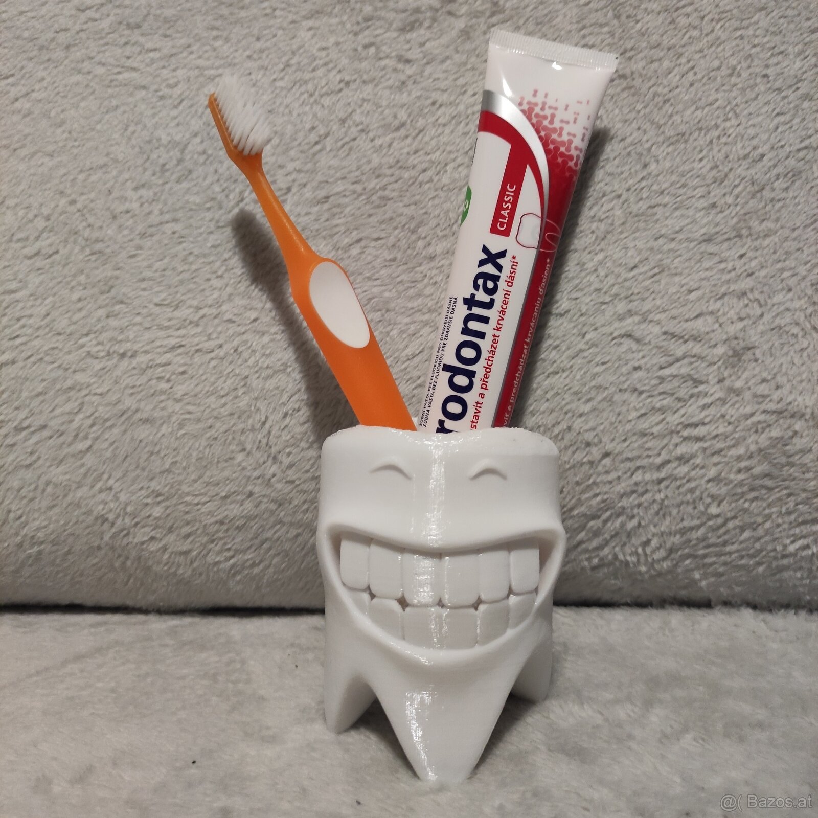 Zahnbürsten- und Hygiene-Ständer - 2