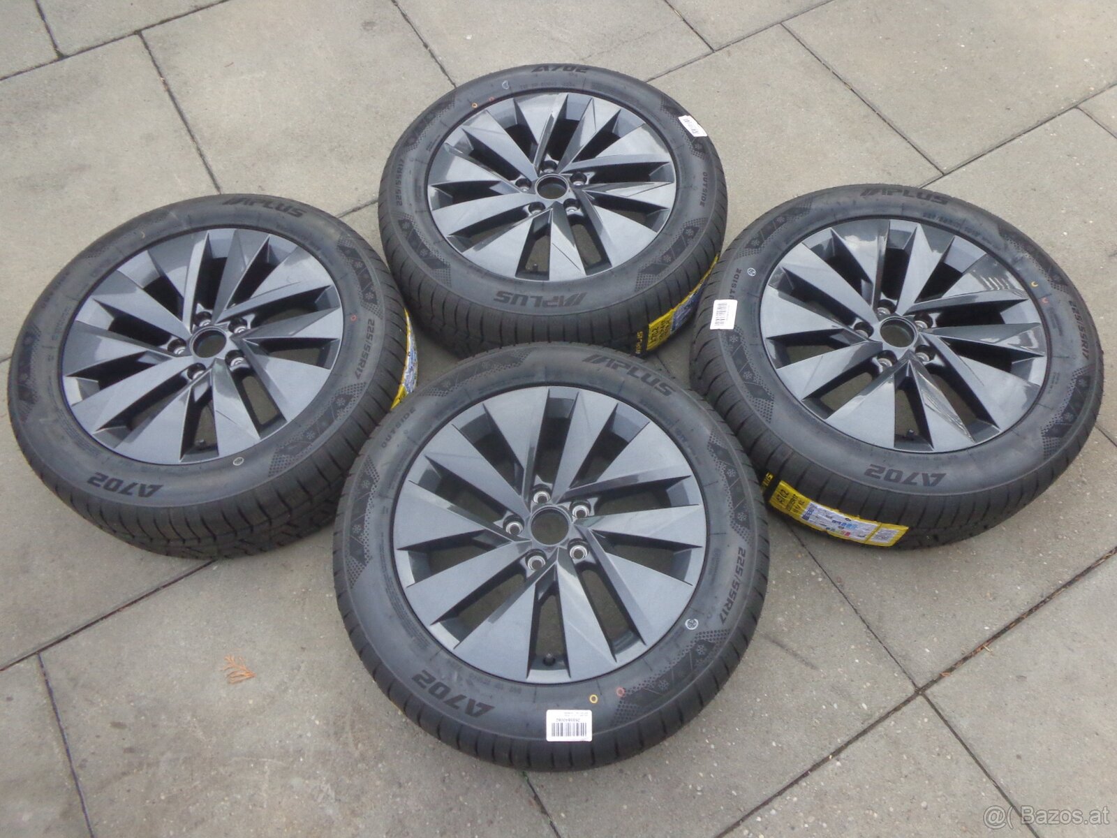 VW T-Roc / Skoda Karoq 4x4 / Seat Ateca 4x4 Winterradsatz 17 - 2
