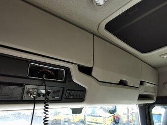 Zu verkaufen SCANIA S450 E6 Zweikreishydraulik. - 20