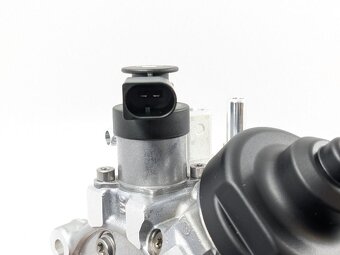 NEUE KRAFTSTOFFPUMPE FÜR BMW BOSCH 0445010776 - 2
