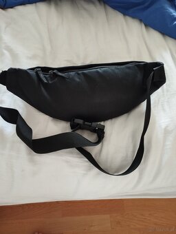 Verkaufe eine originale Nike Gürteltasche - 2