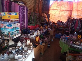 Flohmarkt Samstag und Sonntag - 2