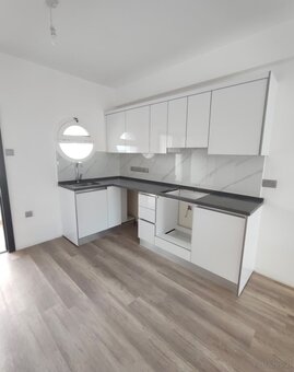 Nordzypern – Bezugsfertiges Studio, 46 m² + Balkon, 600 m zu - 2