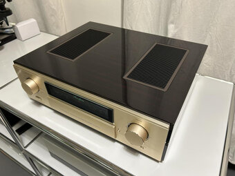 Accuphase C-3800 P.I.A - 2