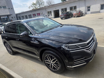 Volkswagen Touareg 3.0 V6 TDI Elegance 4Motion 210kW A8 - 2