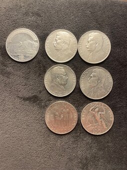 Münzen und einer Medaille bitten. - 2